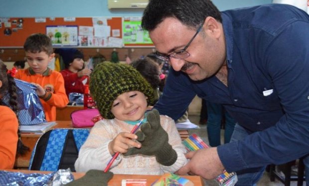 Erdemliler Hareketi Derneği Diyarbakır Temsilcisi Atilla Kaymaz, erdem'in insanlığı ve erdemli olma'nın İslamı temsil ettiğini anlattı.